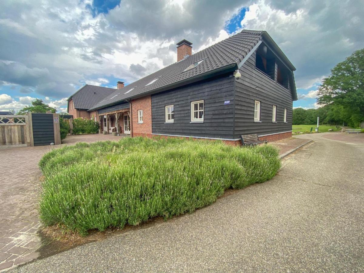 Lodge Slabroek Uden Exterior photo